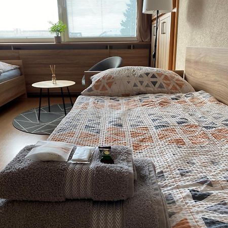Hostel Годонін Екстер'єр фото