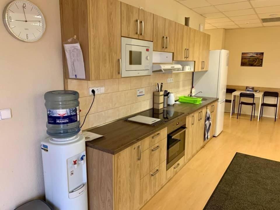 Hostel Годонін Екстер'єр фото