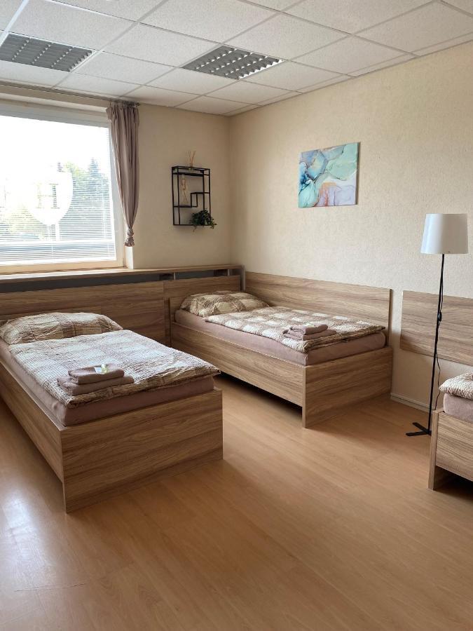 Hostel Годонін Екстер'єр фото