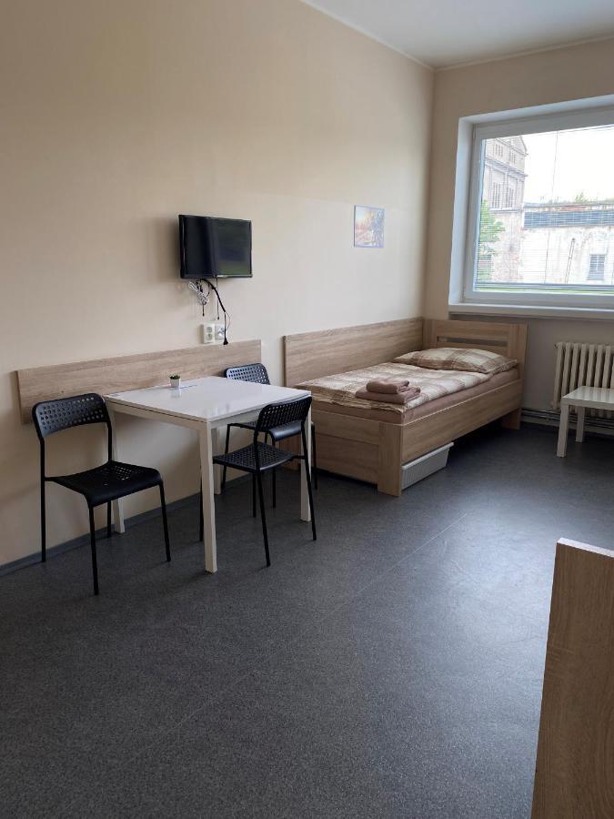 Hostel Годонін Екстер'єр фото