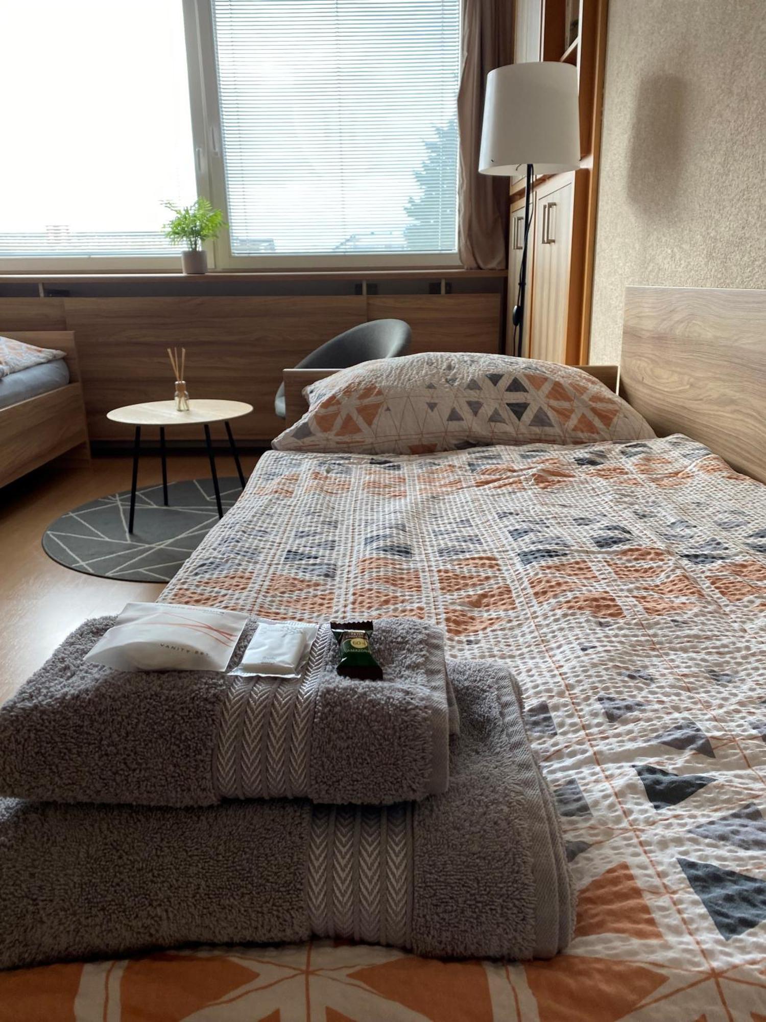 Hostel Годонін Екстер'єр фото