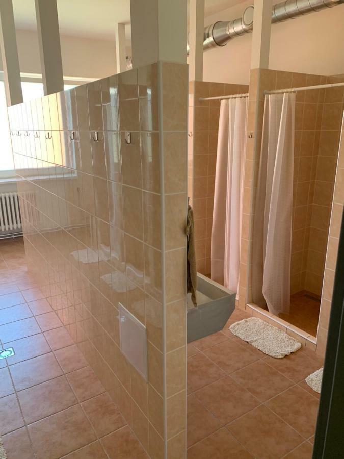 Hostel Годонін Екстер'єр фото